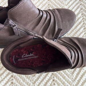 Clarks Cloudsteppers Dark Brown Boots